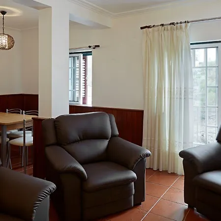 Konukevi Abrigo Da Montanha - Familiar 3*